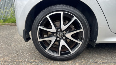 Toyota Yaris 1.5 Hybrid Dynamic 5dr CVT Hybrid Hatchback